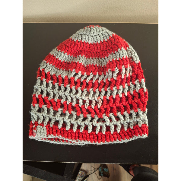 Red and Gray Mesh Tam