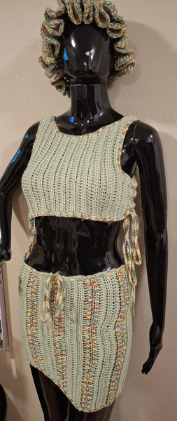 Green and Tan Crop Fit W/Ruffle Hat