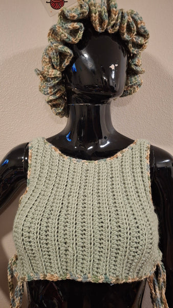 Green and Tan Crop Fit W/Ruffle Hat
