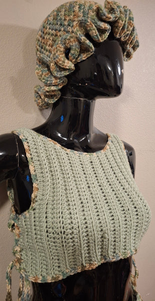 Green and Tan Crop Fit W/Ruffle Hat